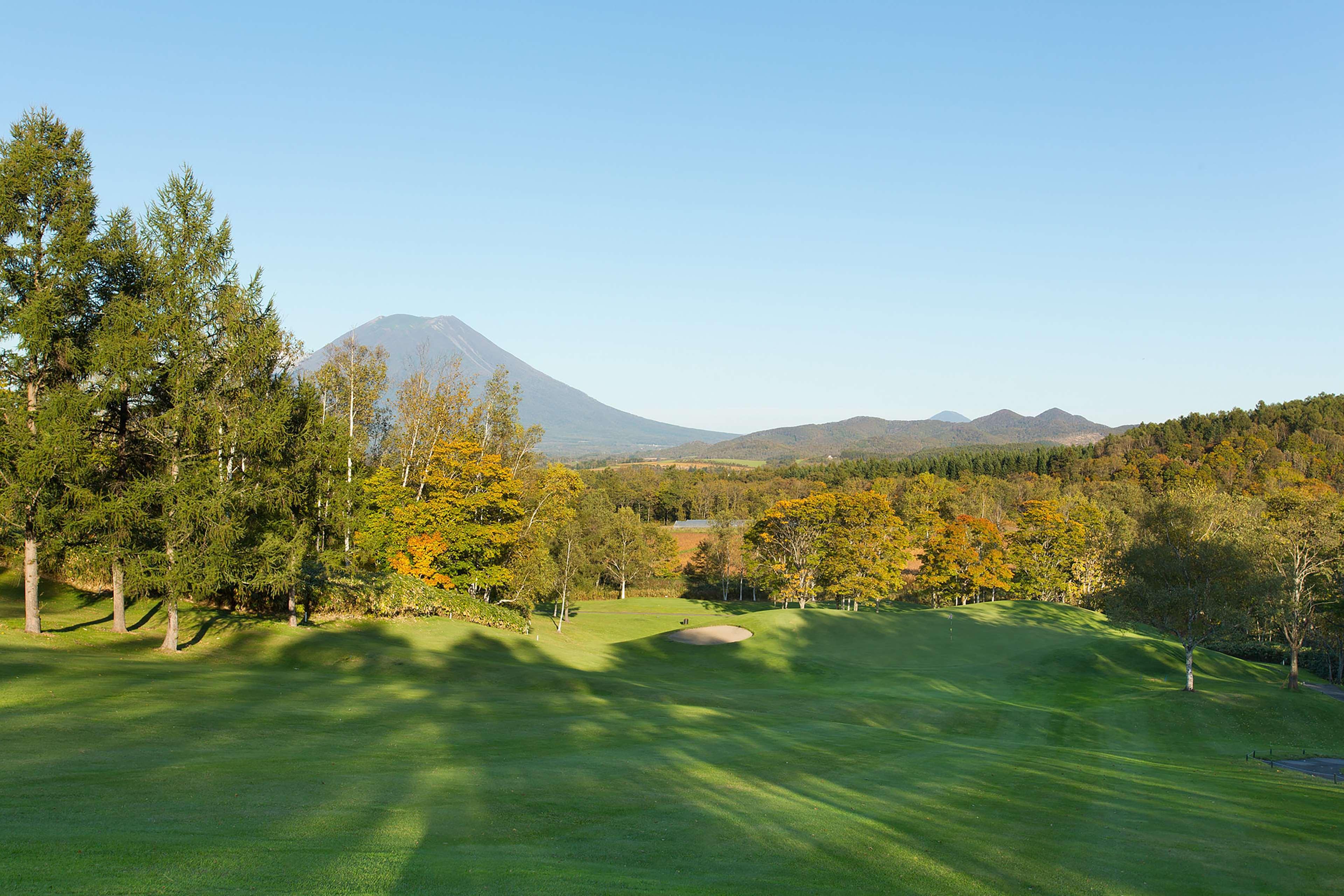 Hilton Niseko Village Dış mekan fotoğraf Golf course at the Mount Washington Resort