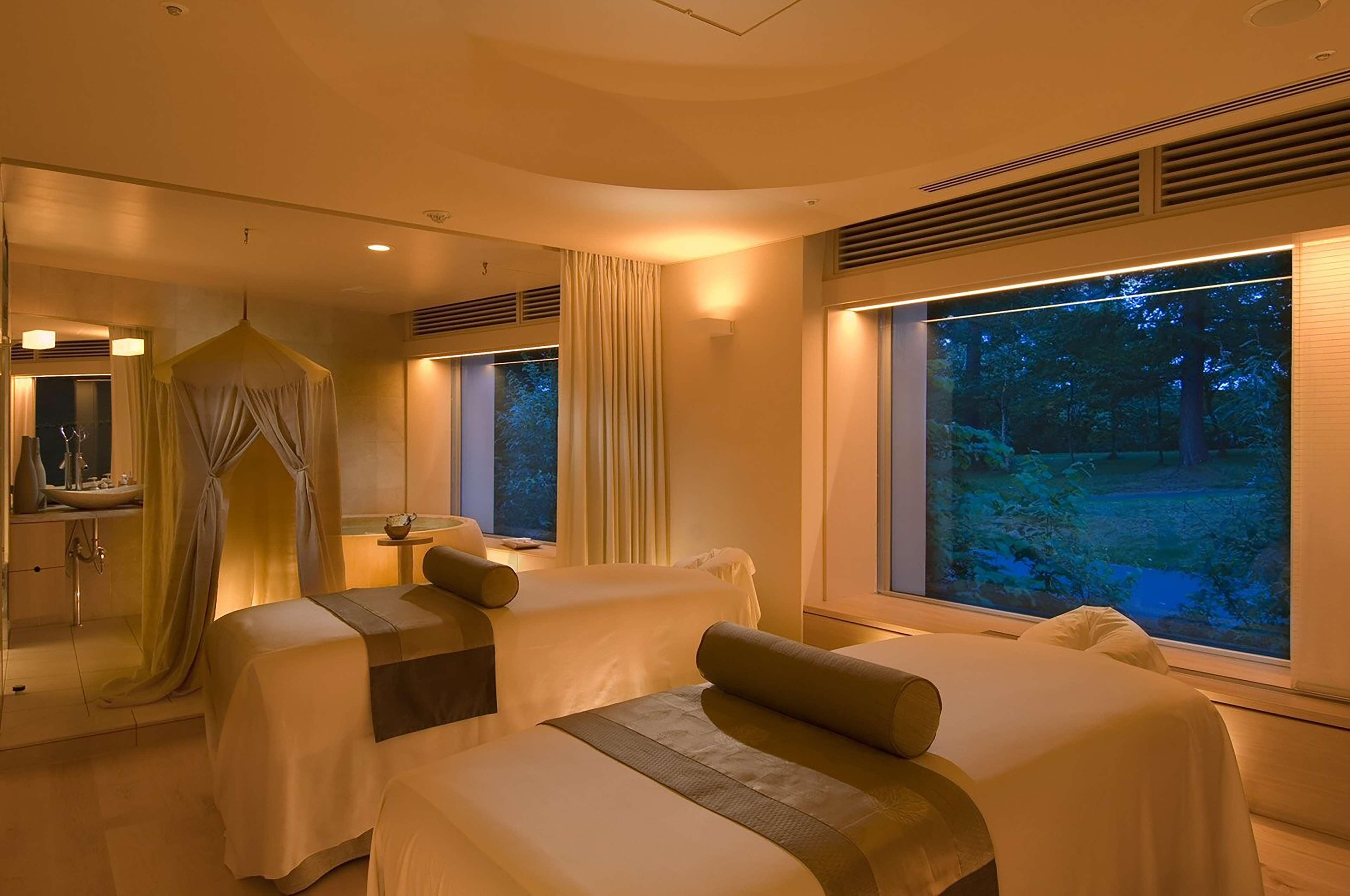 Hilton Niseko Village Dış mekan fotoğraf Spa at The Oberoi, Mumbai