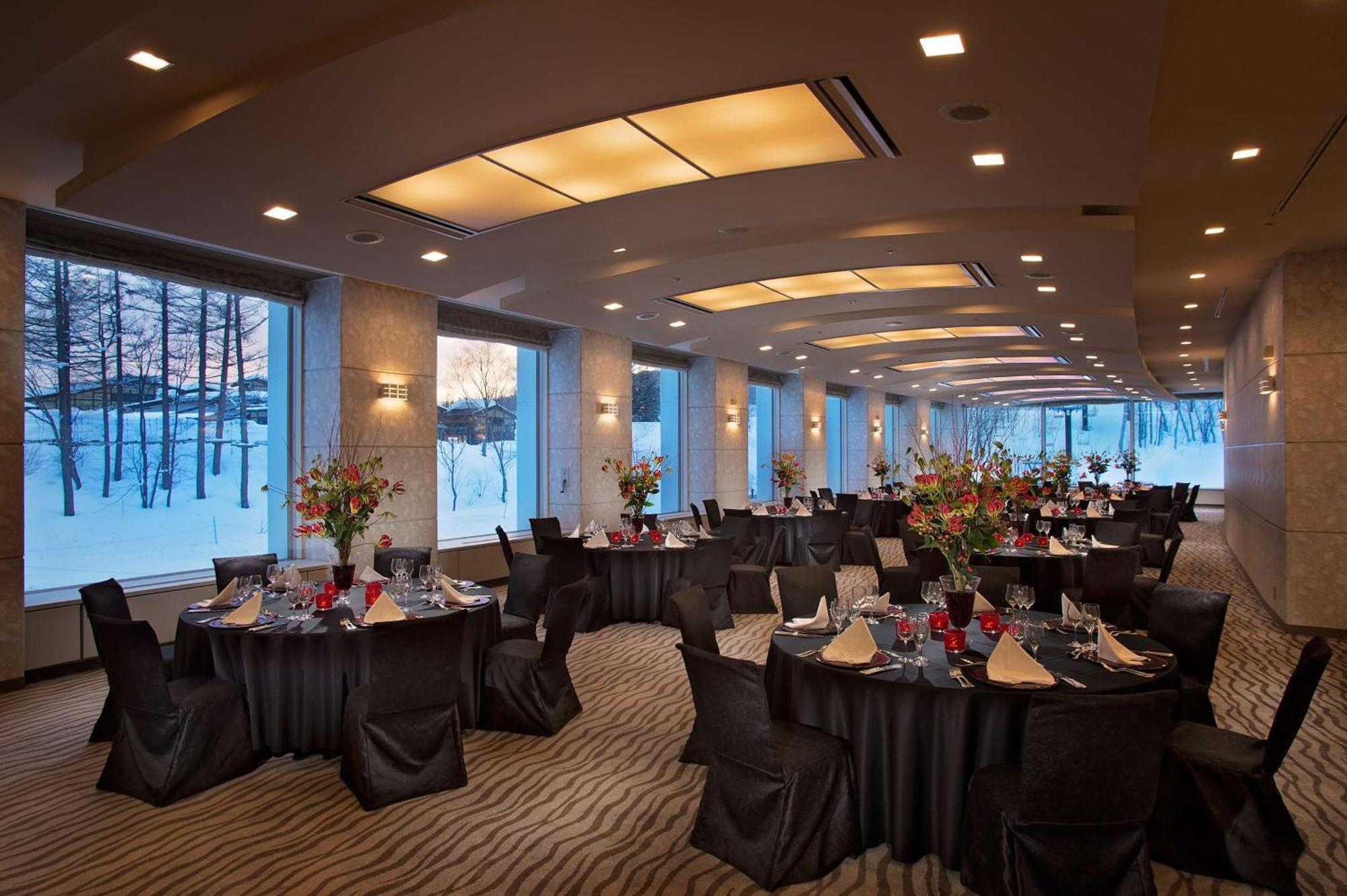 Hilton Niseko Village Dış mekan fotoğraf The ballroom