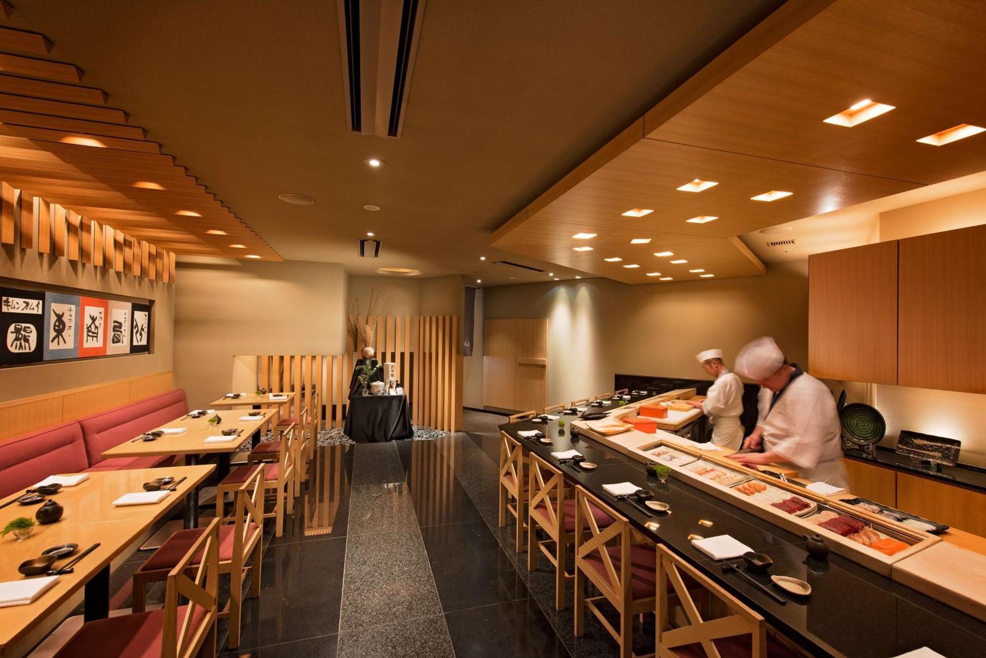 Hilton Niseko Village Dış mekan fotoğraf Interior of a sushi bar